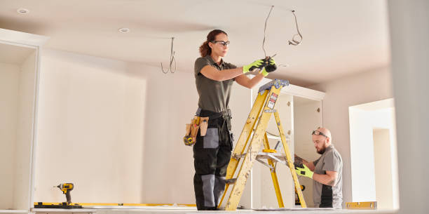 Best Local Electrician Companies  in Mattituck, NY